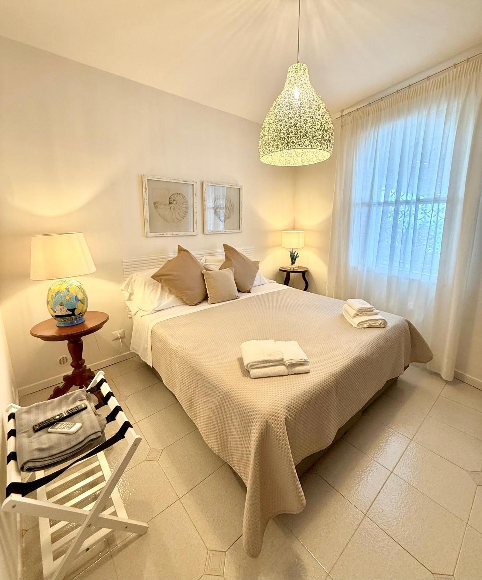 Villa Anna Майори Экстерьер фото