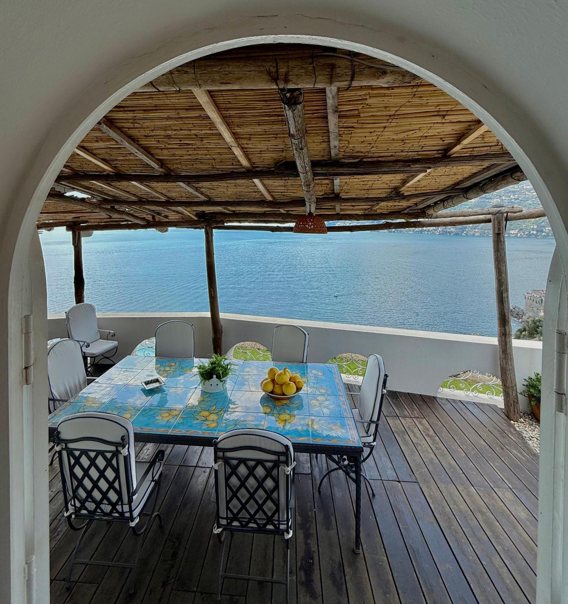 Villa Anna Майори Экстерьер фото